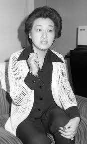 20歳で銀座のママに｜クラブ経営者として成功した若き日々