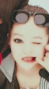 ファンの反応：SNSでバズった10代の頃の写真とコメント