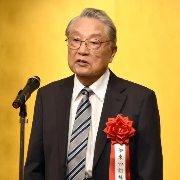 伊東四朗の東大の噂が広まった理由が判明！早稲田生協勤務と学歴の真実