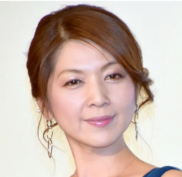 飯島直子の息子35歳説はデマ確定！子供がいないと断言できる根拠と誤解の背景